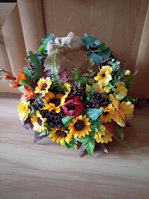 Kompozycja jesienna w koszyku