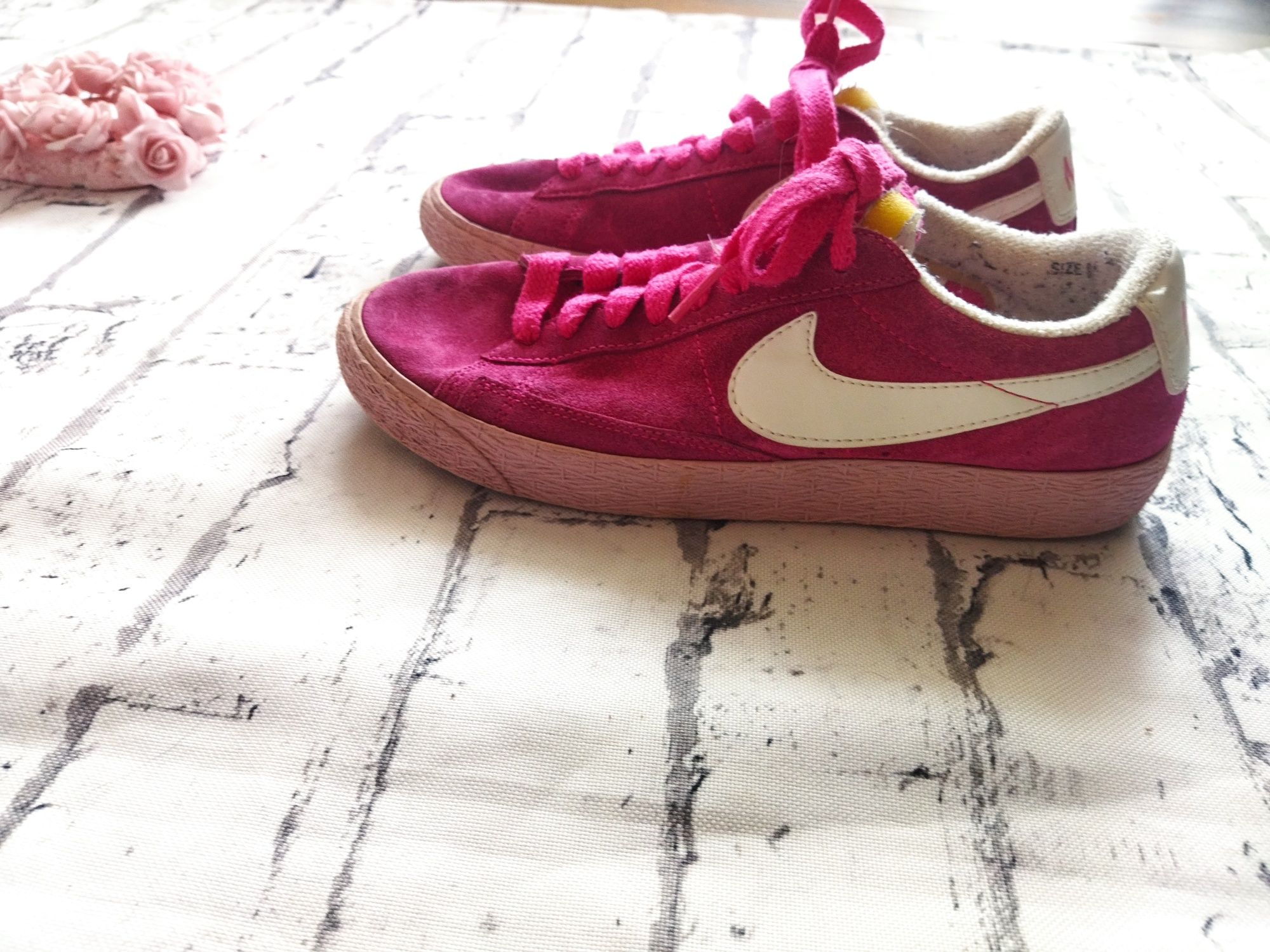Tenisówki Nike damskie 37,5 cm