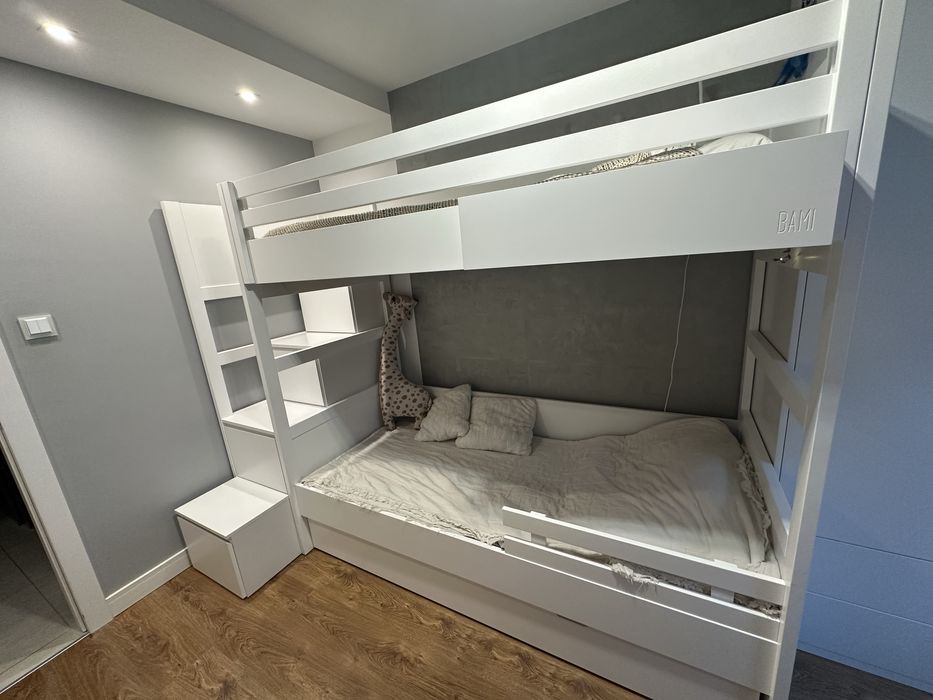 Lóżko piętrowe drewniane  3 osobowe