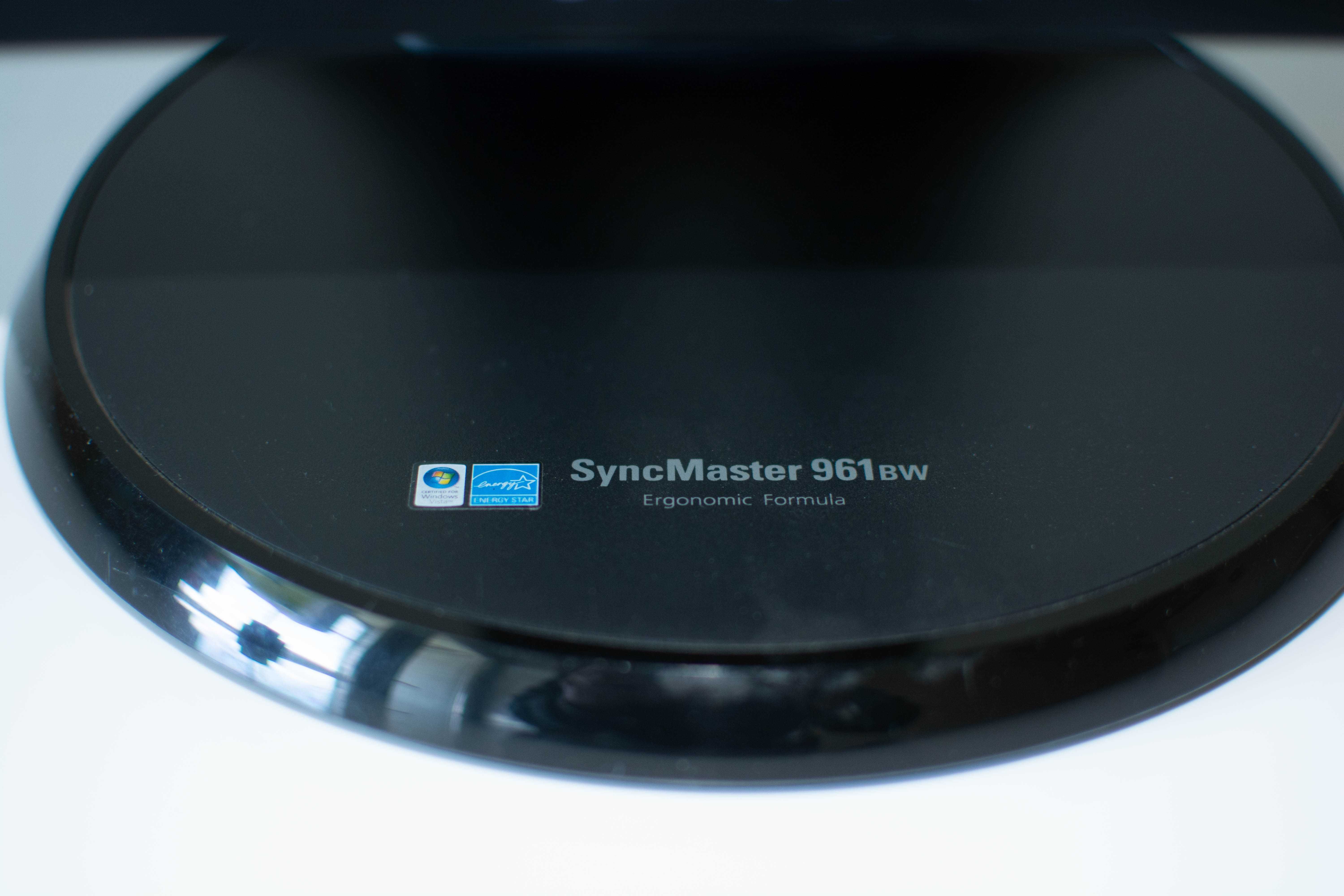 Монітор Samsung 961 BW