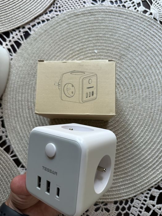 Зовнішній Подовжувач. Мережевий Фільтр 6 в-1 Розетки з USB та Type-C