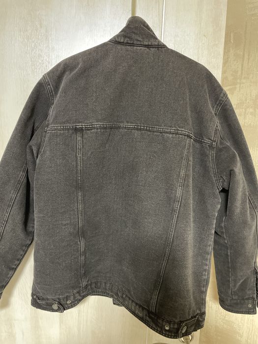 Продам джинсову куртку всесезона XL, купували в офіціалі,