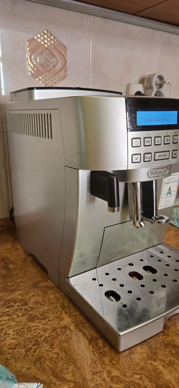 Кавомашина DeLonghi Magnifica S Cappuccino з капучинатором + очищувач