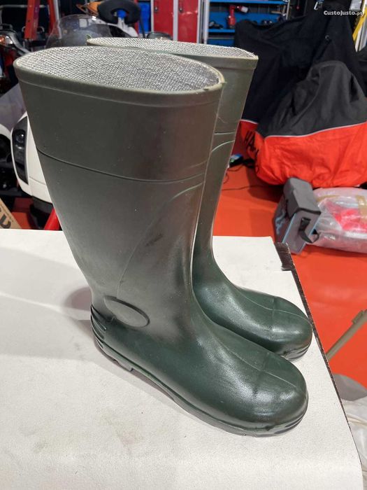 Botas de borracha para homem Tamanho 42