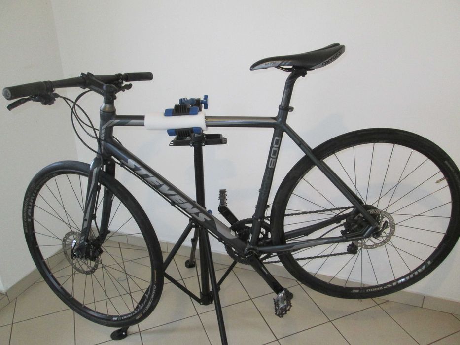 Rower szosowo-trekingowy STEWENS