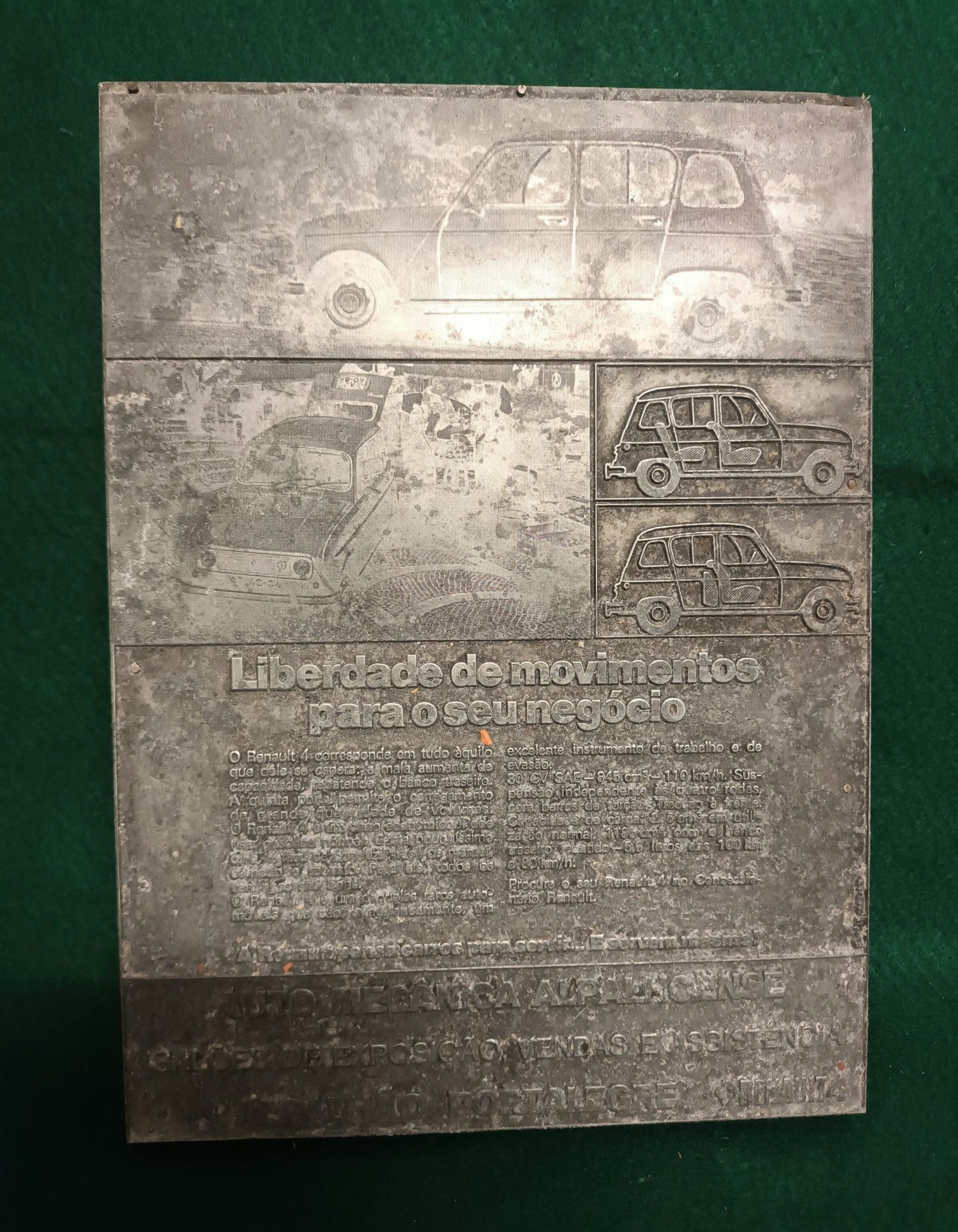 Placa tipográfica - Renault 4L - Raridade - Colecionáveis