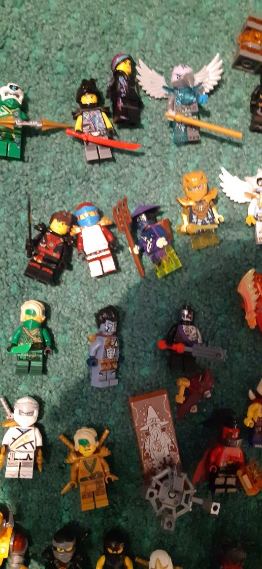 LEGO ninjago figurki wymienię na Star Wars