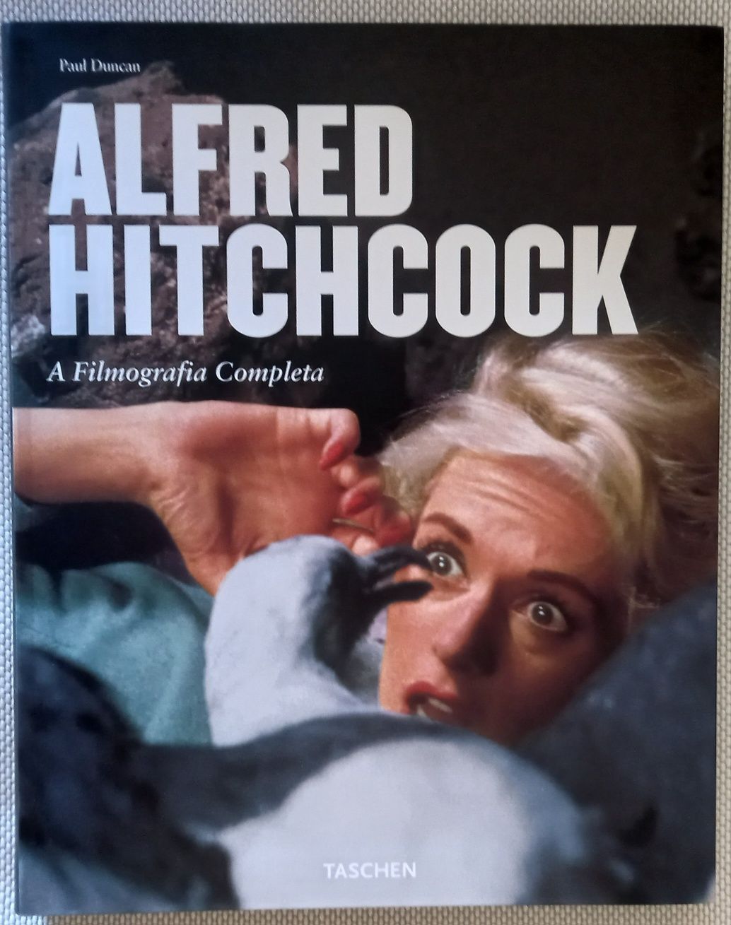 Livro da Taschen Alfred Hitchcock, a filmografia completa