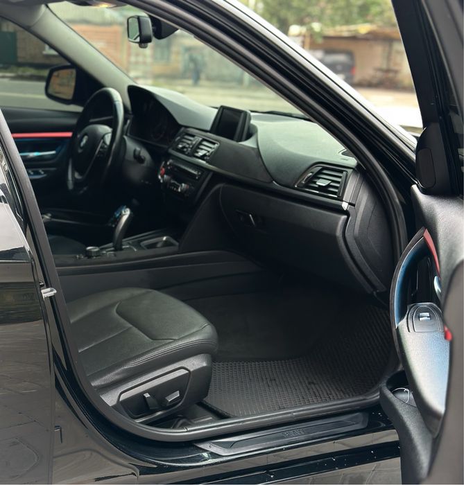 Продам BMW F30 328i торг!