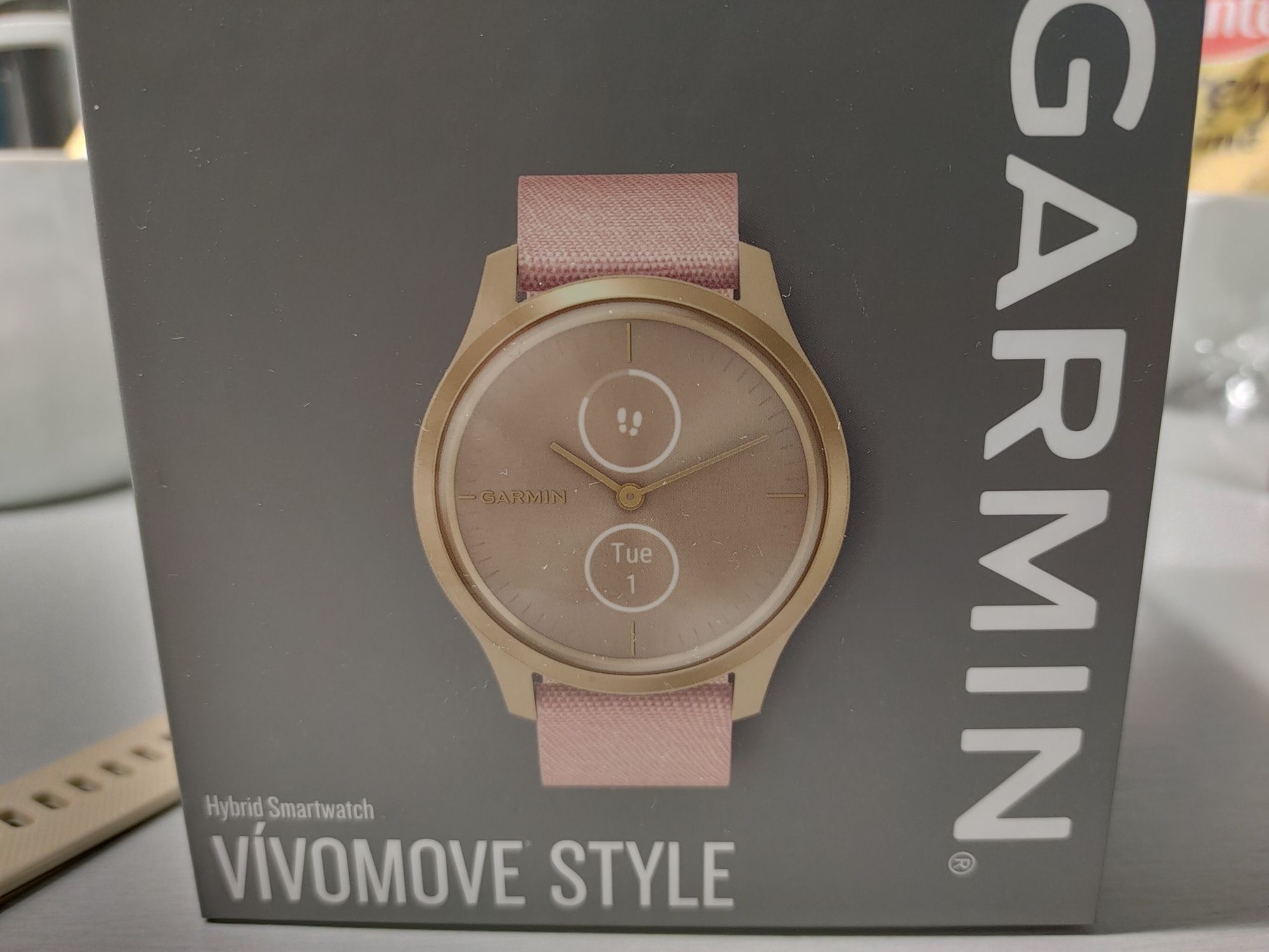 Garmin Vivomove Style złoto-różowy