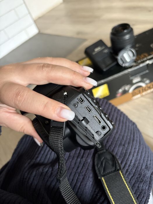 Фотоапарат Nikon D3100 + обєктив Kit 18-55mm VR