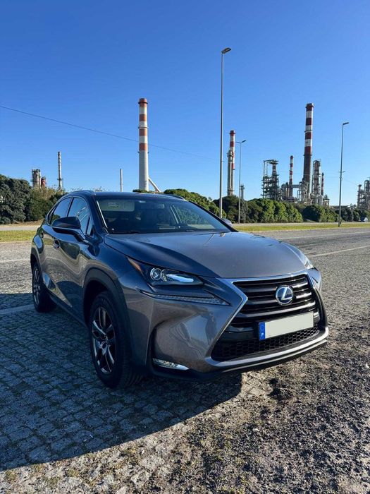 Lexus NX 300h Executive plus