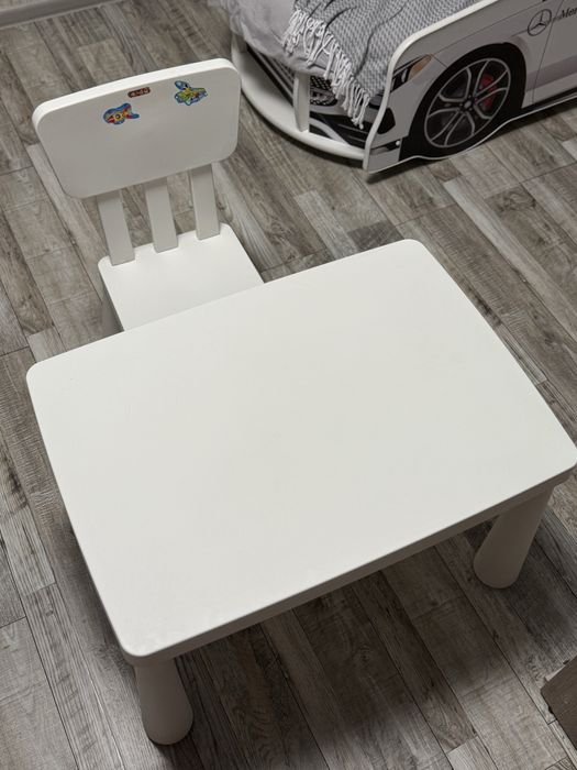 Столик і стілець дитячі