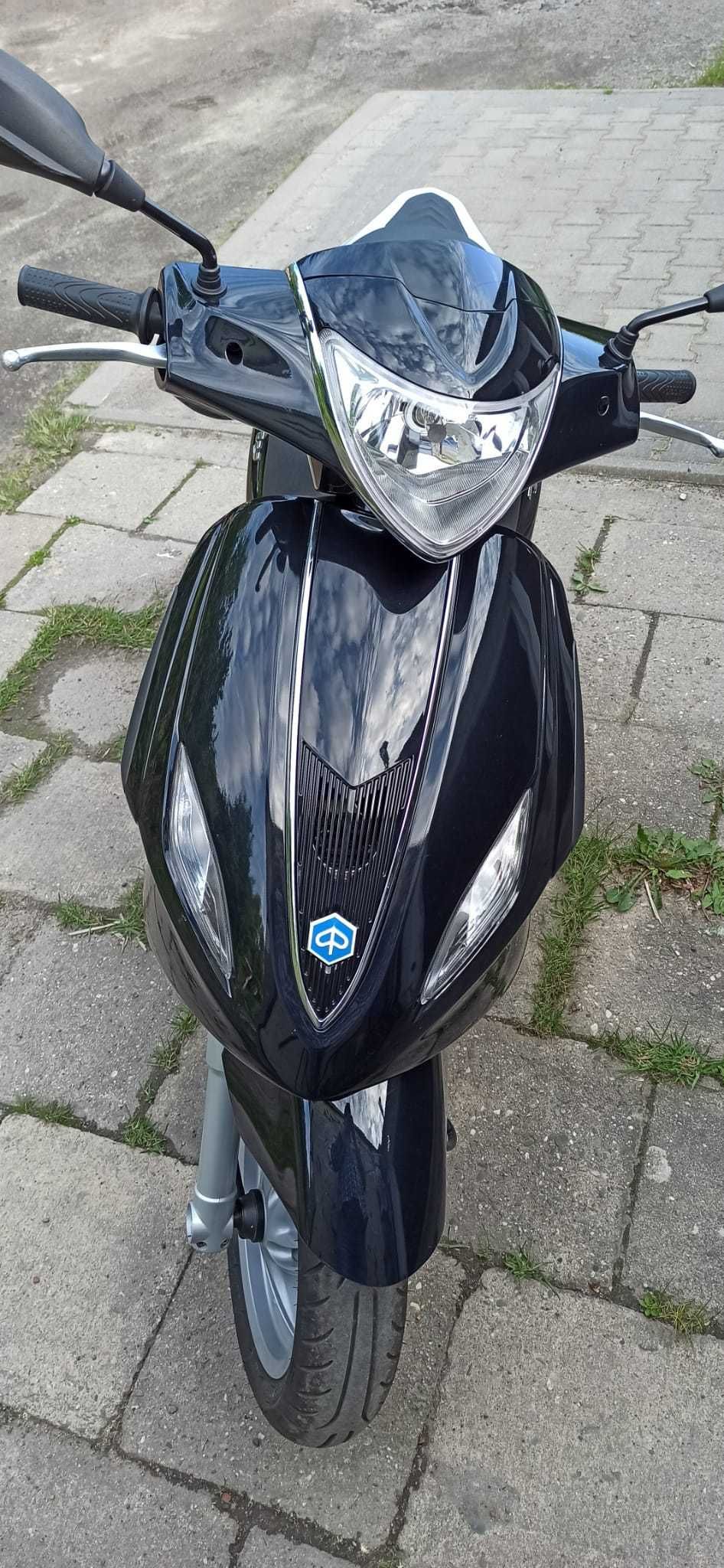 Skuter Piaggio fly