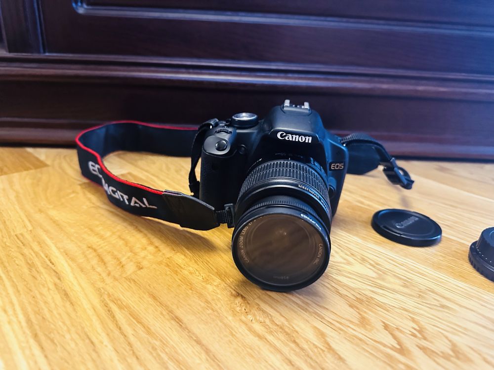 Canon EOS 500D + обєктик ЕF-S 18-55 IS kit