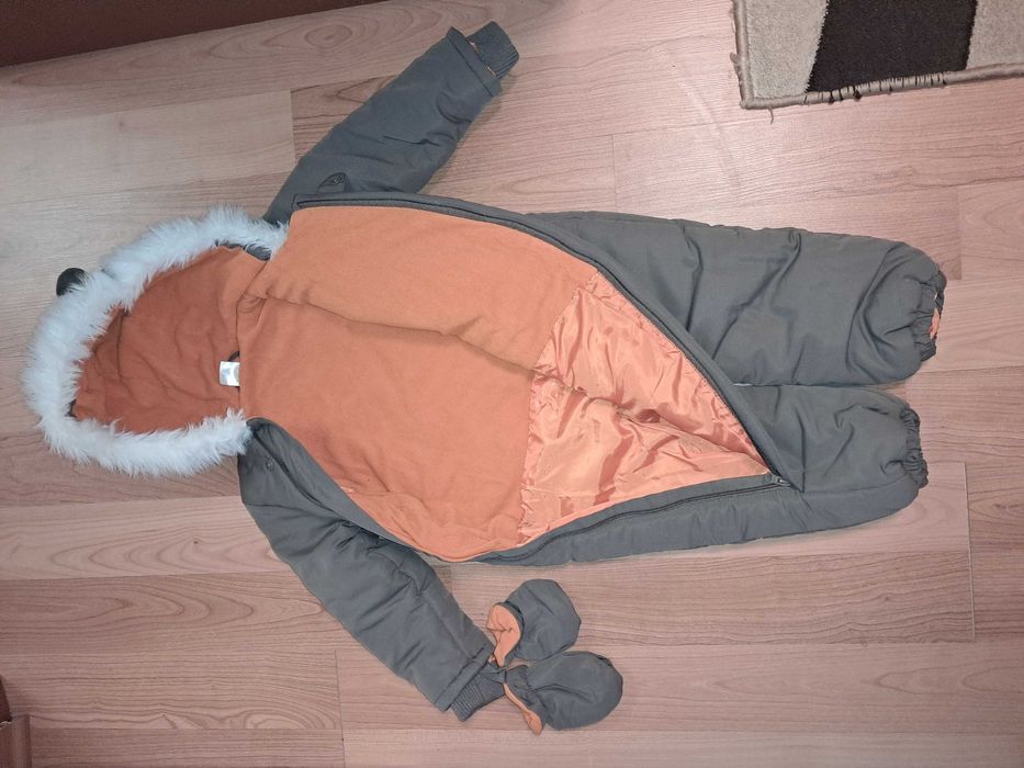 Зимовий комбінезон