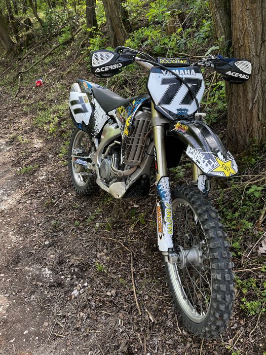 Yamaha yzf 250.