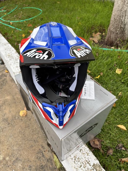 capacete airoh twist 2.0 shaken blue gloss
