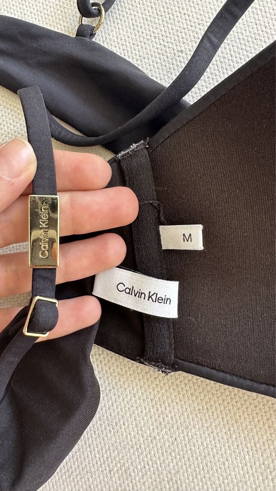 Продам купальник Calvin Klein