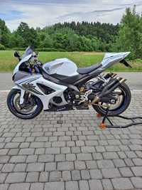 Sliczny gsxr 1000k8 niski przebieg ideal