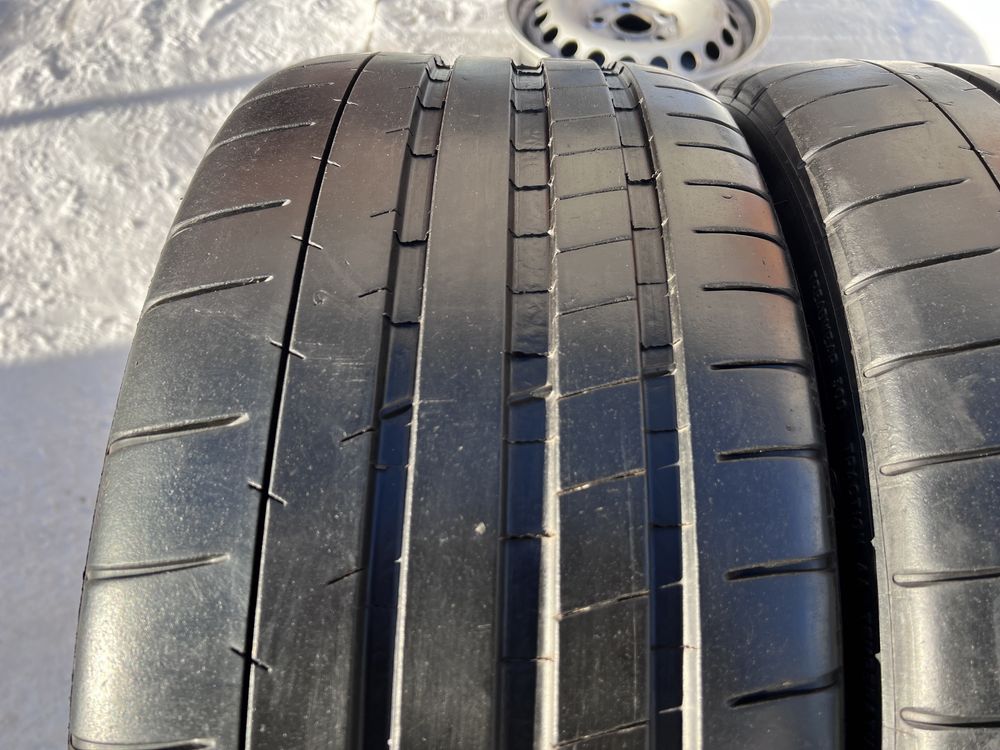 235/35/19 Michelin Pilot Super Sport 235/35 R19 91Y XL