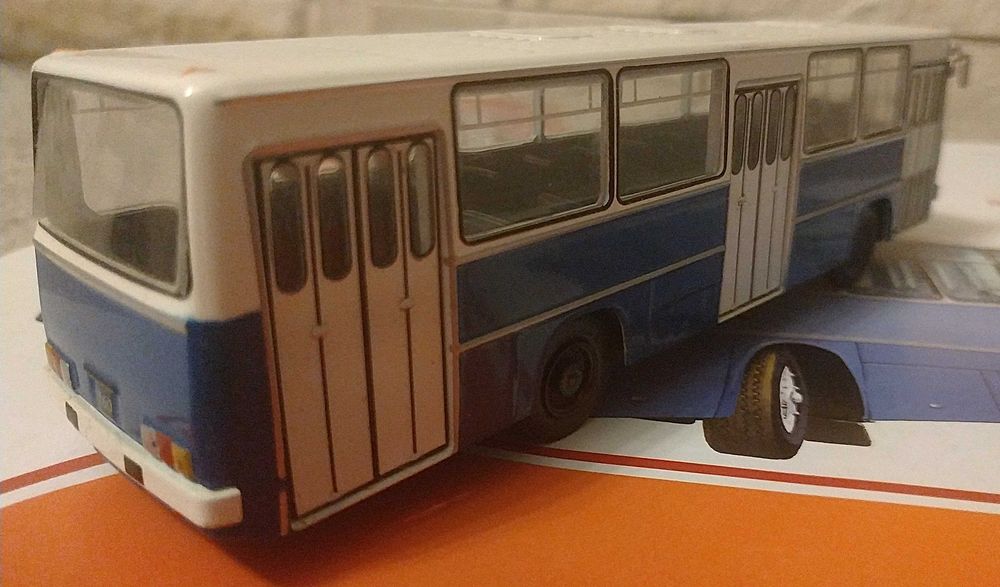 kultowe autobusy PRL-u - Ikarus 260