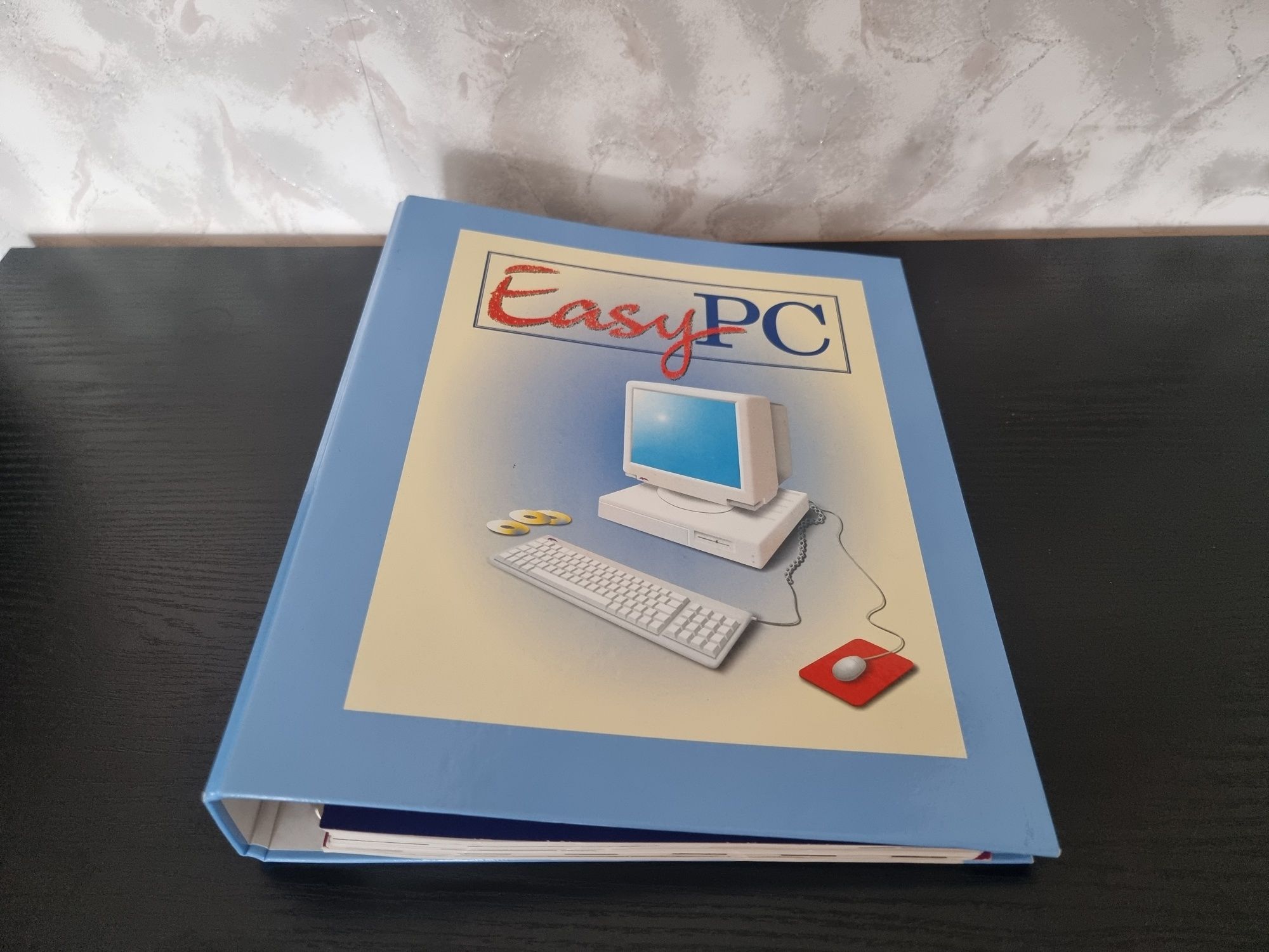 Easy PC + segregator, pierwsze numery z 1998, stan super