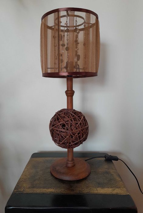 Candeeiros restaurados e reinventados