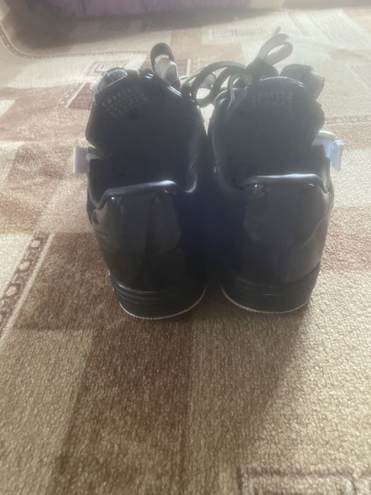 Nike acronym 42 size