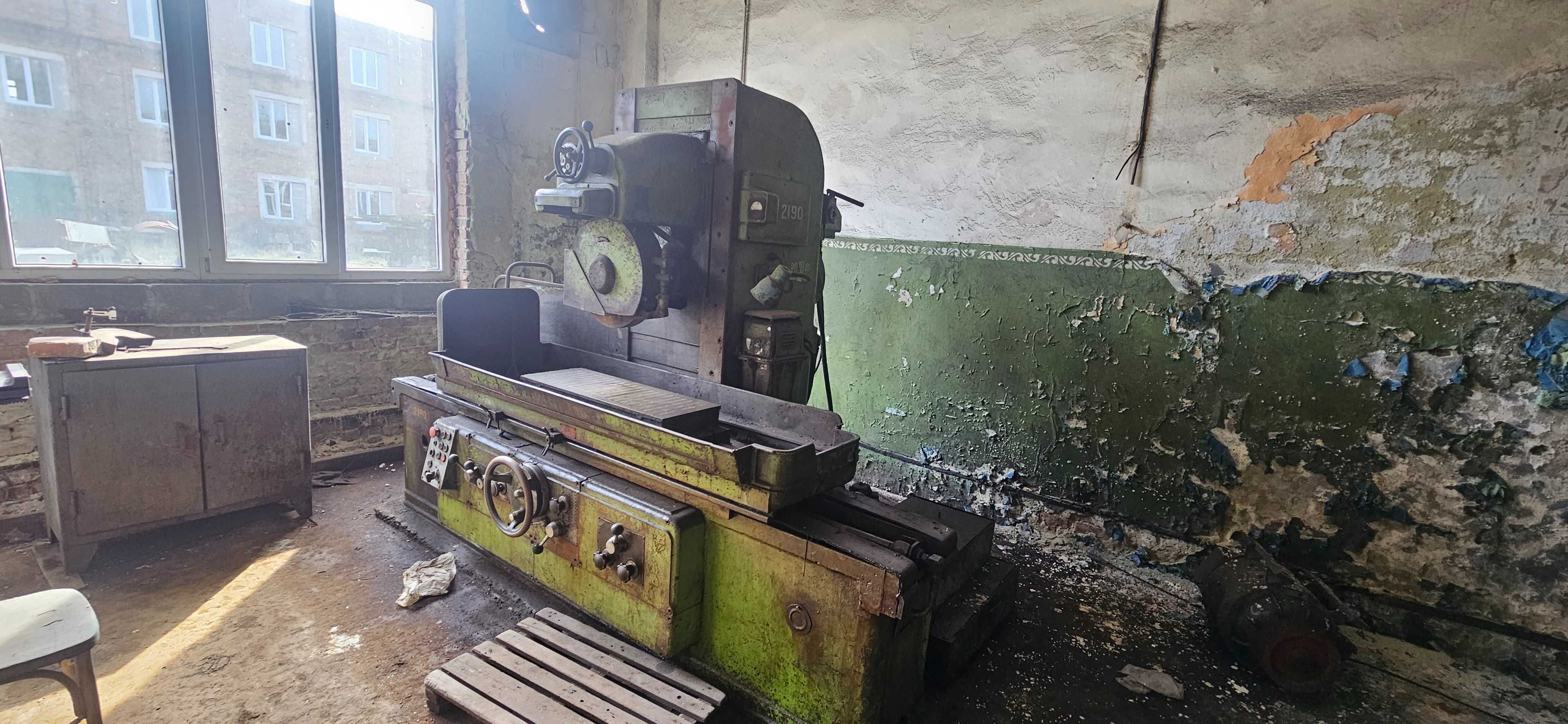 ПРОДАМ СТАНКИ ТОКАРНІ,ФРЕЗЕРНІ.Кокільна машина,Електродугові печі.