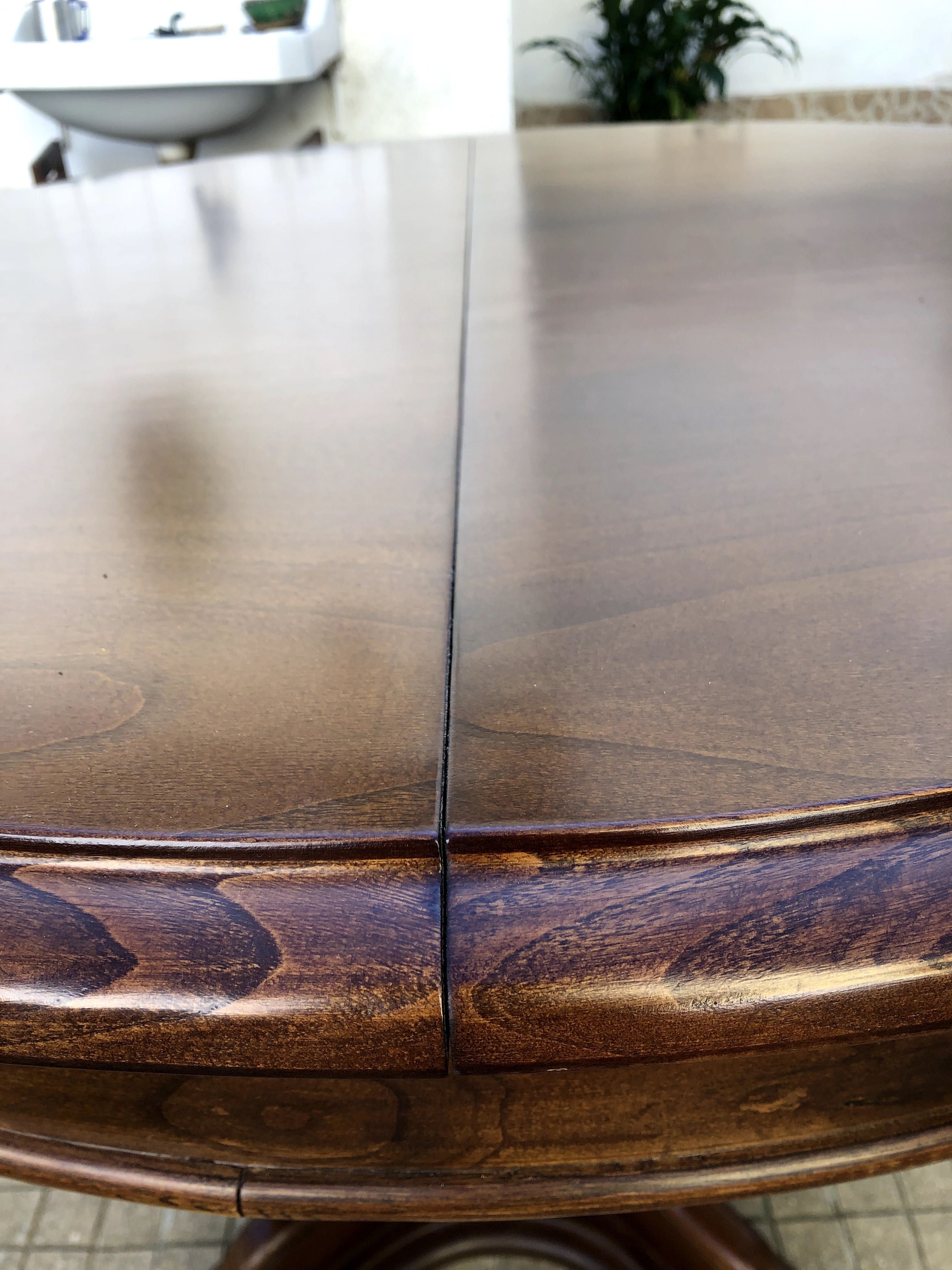mesa de jantar com cadeiras bom estado