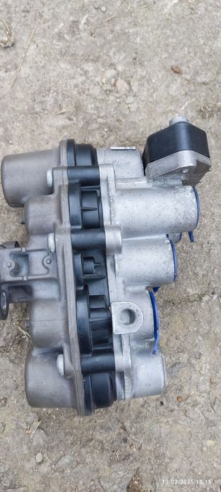 Четырех контурный кран защиты на Daf,Knorr-Bremse