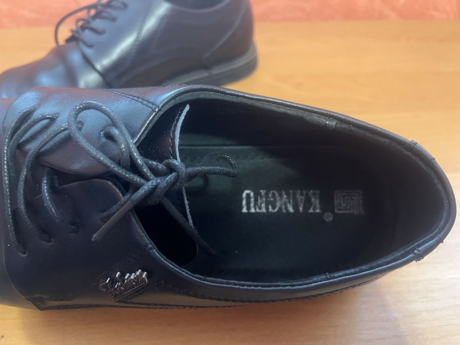 Туфили кожанные лакированные 45