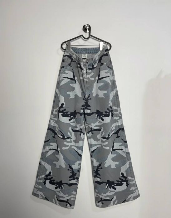 Vetements camo jeans