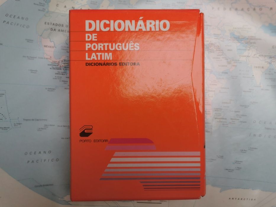 Dicionário de Português-Latim - Porto Editora