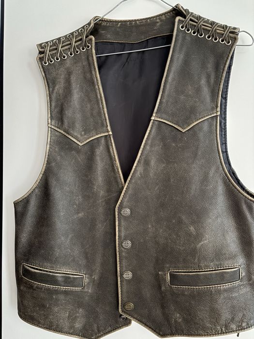 Жилєт чоловічий шкіряний з крутоі шкіри