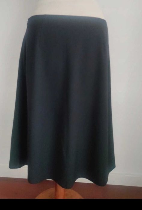 Saia preta super elegante Hugo