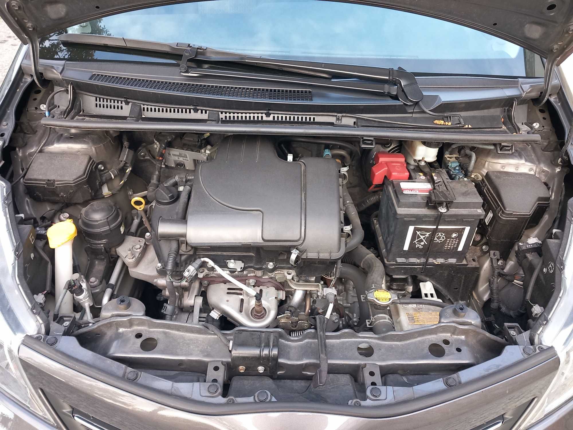 Toyota Yaris . Como Novo