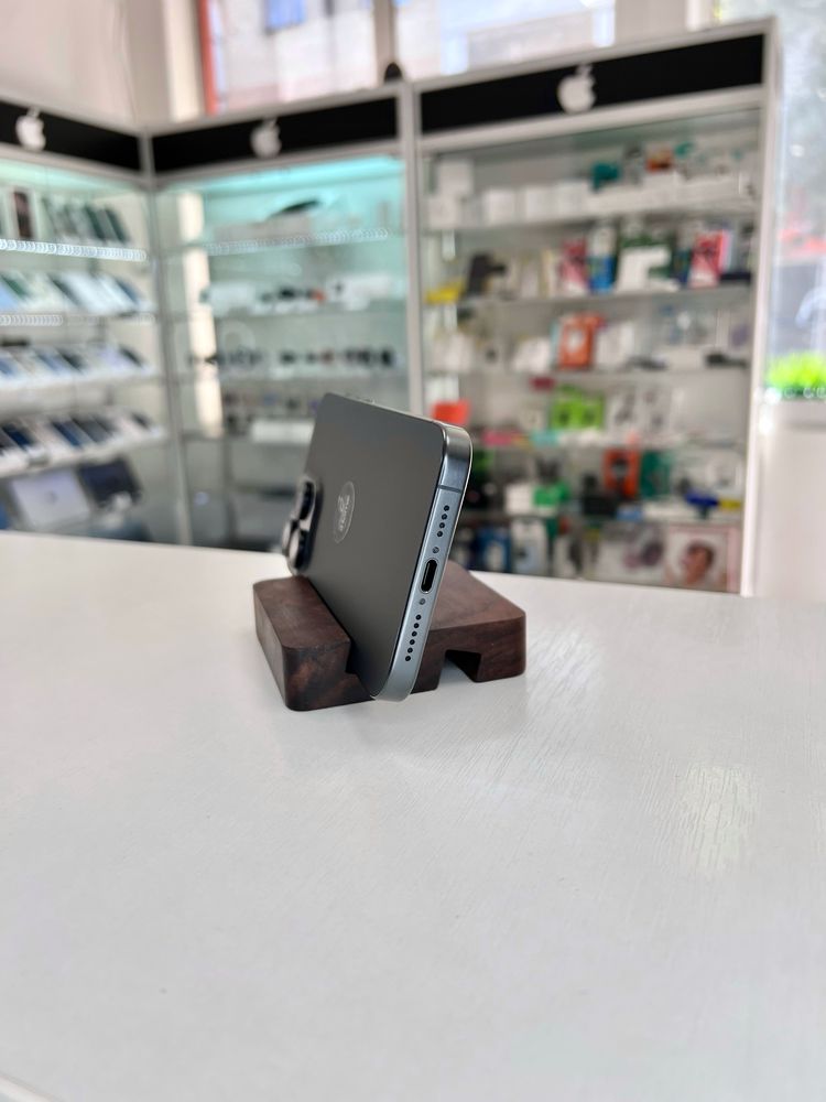iPhone 15 Pro Max 256GB Black Titanium NEVERLOCK