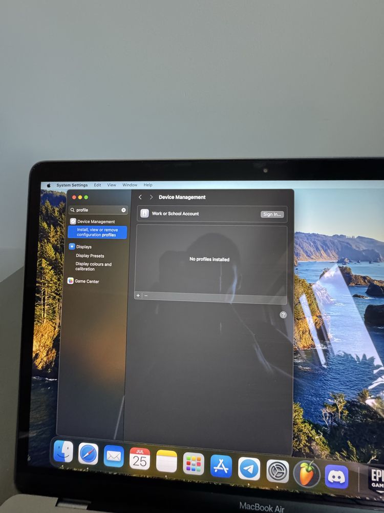 Macbook air m1 13” space gray