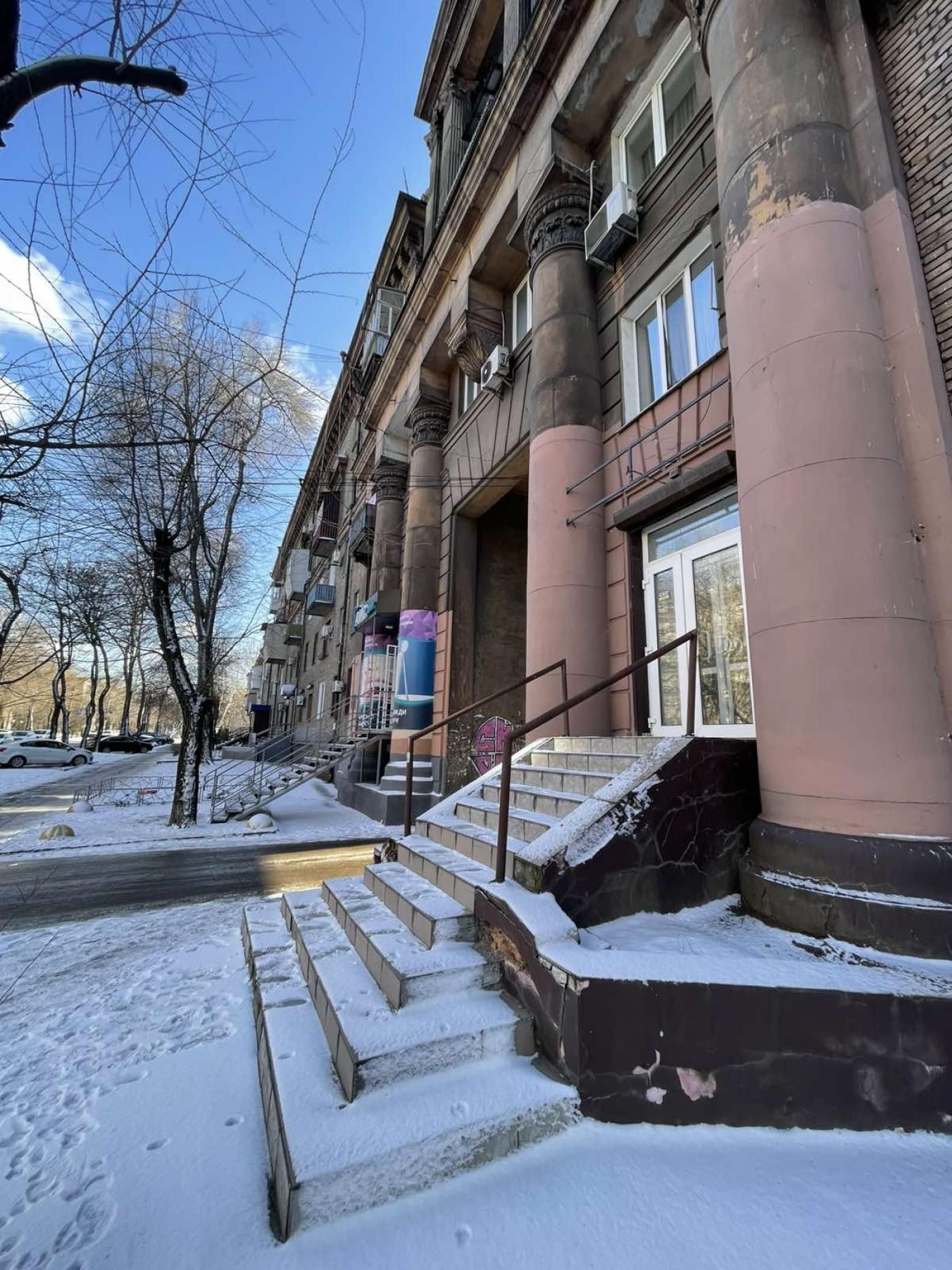 Приміщення у центрі міста вул. Незалежної України/Сталеварів