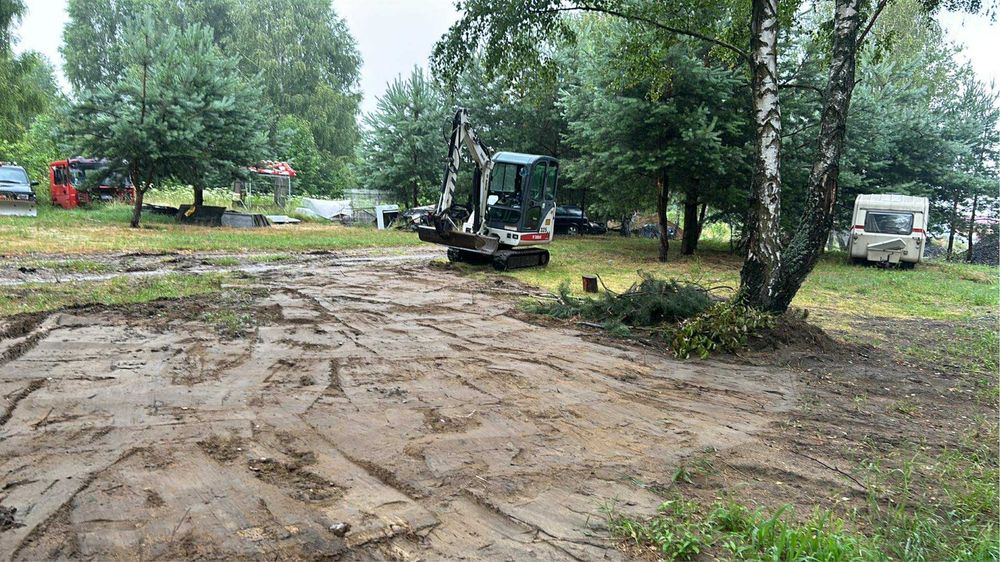 Usługi minikoparką 2,8T oraz wywrotką 3,5T