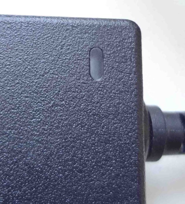 Зарядное устройство Samsung 19V 2.1A AD-9019S блок питания