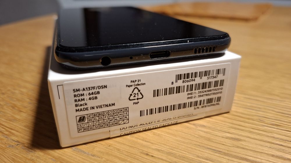 Samsung A13 super stan +nowe etui