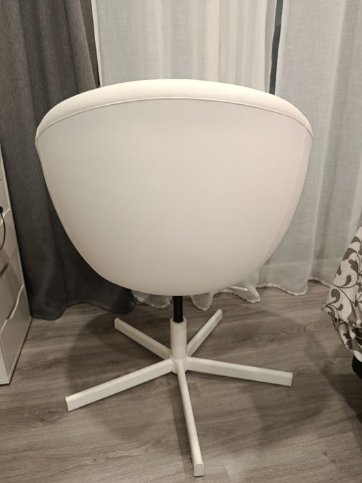 Vendo cadeira giratória IKEA