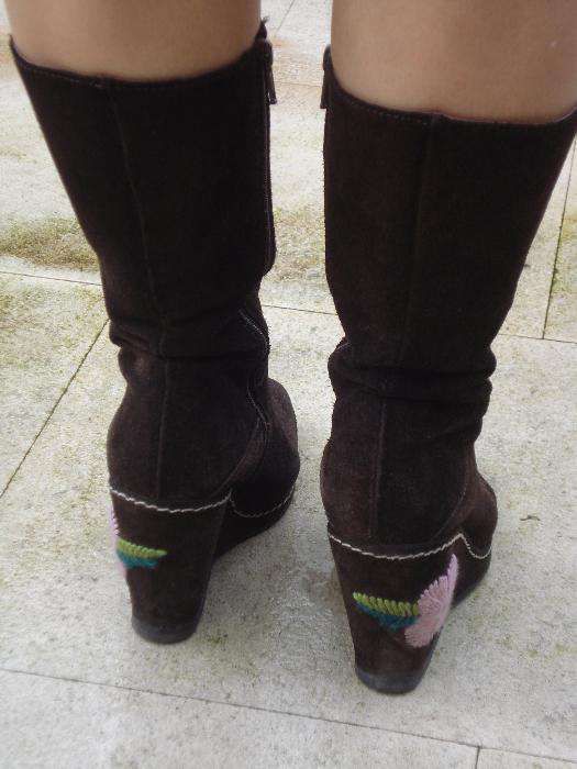 Botas altas, camurça bordada, nº 36