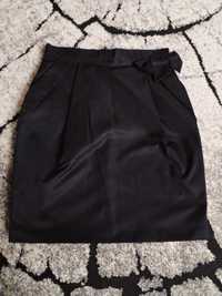 Czarna spódnica mini, rozmiar 34