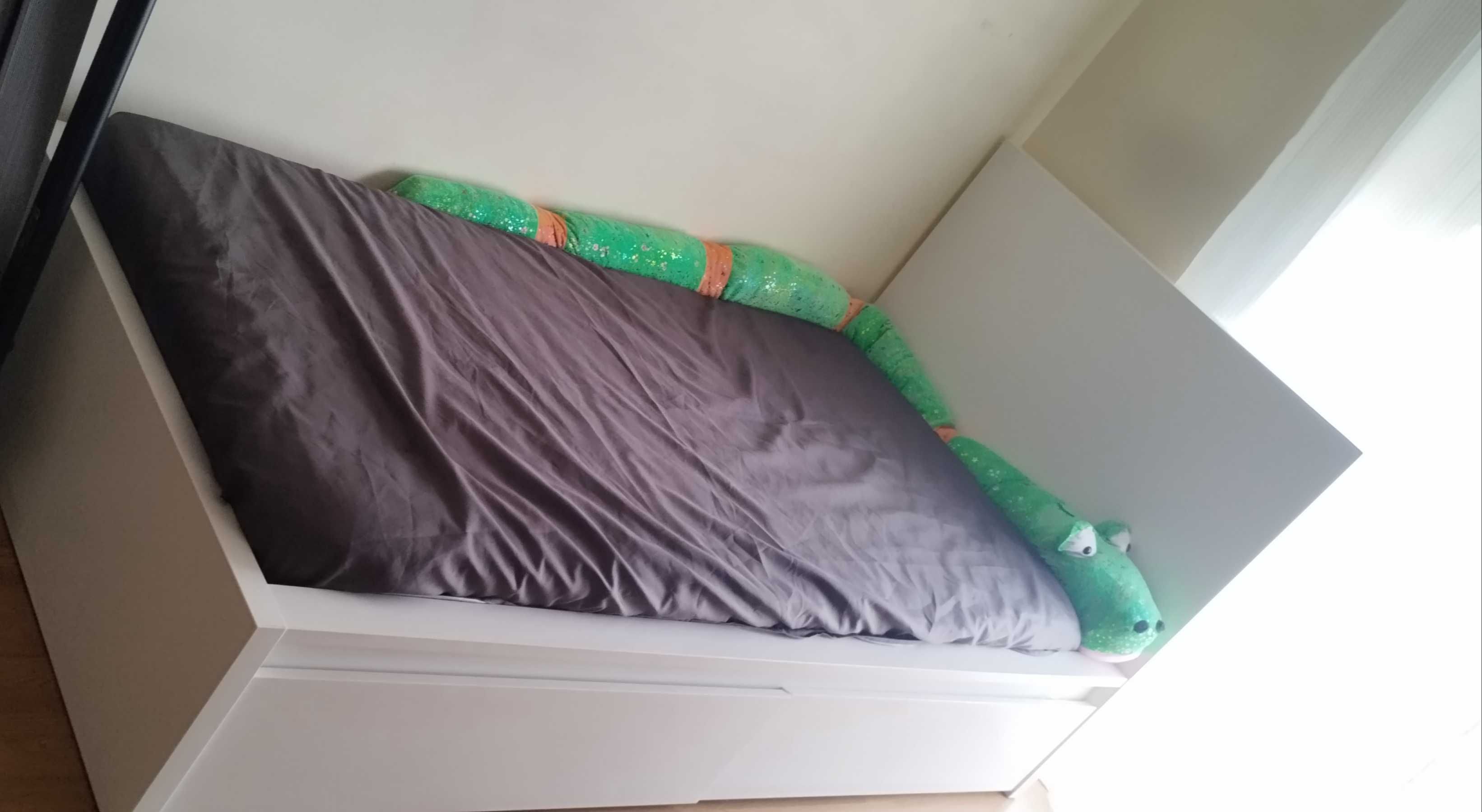 Cama solteiro com gavetas e oferta de colchão