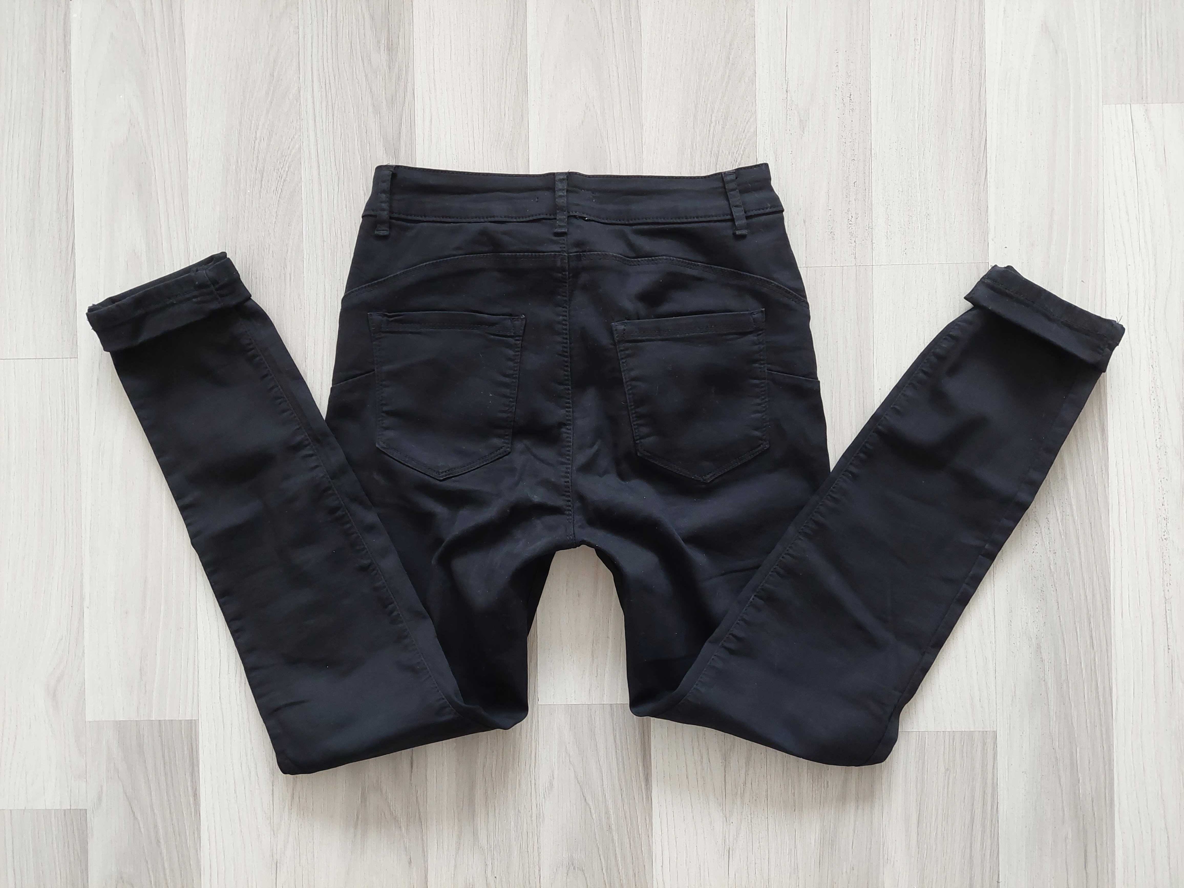 M / L spodnie czarne