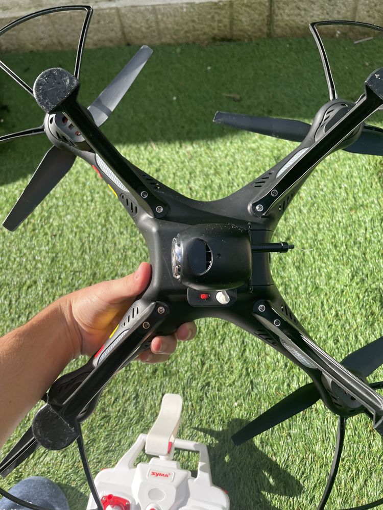 Drone Syma com camara e comando